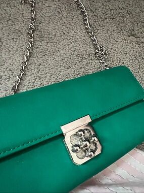 Green Cluth